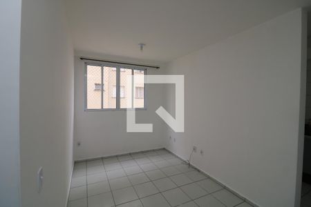 Sala de apartamento para alugar com 2 quartos, 45m² em Parque São Lourenço, São Paulo