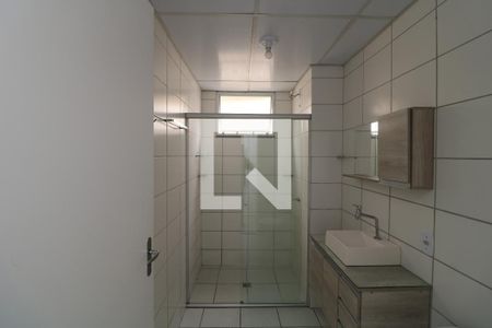Banheiro de apartamento para alugar com 2 quartos, 45m² em Parque São Lourenço, São Paulo