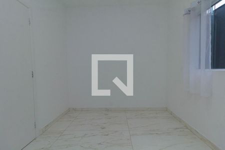 Quarto 2 de casa para alugar com 2 quartos, 52m² em Cidade Mãe do Céu, São Paulo