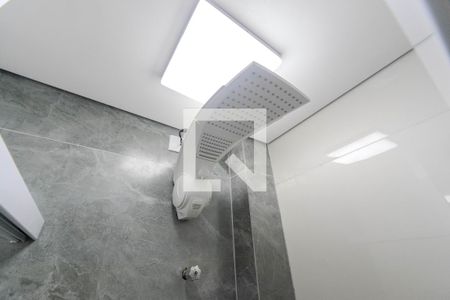 Banheiro de kitnet/studio para alugar com 1 quarto, 30m² em Bela Vista, São Paulo
