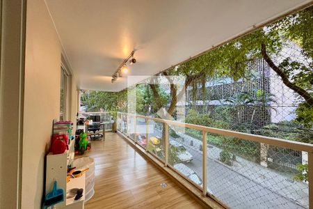 Varanda de apartamento à venda com 3 quartos, 106m² em Laranjeiras, Rio de Janeiro