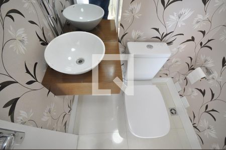 Lavabo de apartamento à venda com 2 quartos, 157m² em Vila Paiva, São Paulo