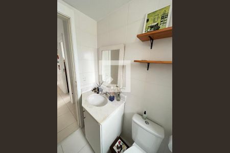 Banheiro Social de apartamento à venda com 3 quartos, 70m² em Piedade, Rio de Janeiro