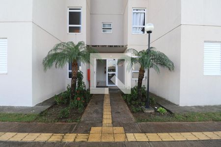 Hall de entrada de apartamento para alugar com 2 quartos, 45m² em Parque Enseada, Guarujá