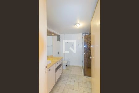 Banheiro de apartamento à venda com 3 quartos, 158m² em Centro, Canoas