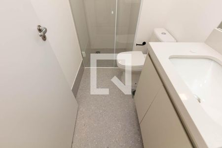 Banheiro de kitnet/studio para alugar com 1 quarto, 30m² em Santa Cecilia, São Paulo