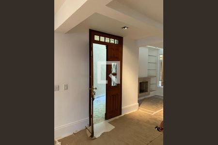 Casa à venda com 3 quartos, 300m² em Jardim Paulistano, São Paulo