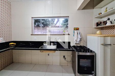 Cozinha de casa à venda com 3 quartos, 300m² em Piratininga, Niterói