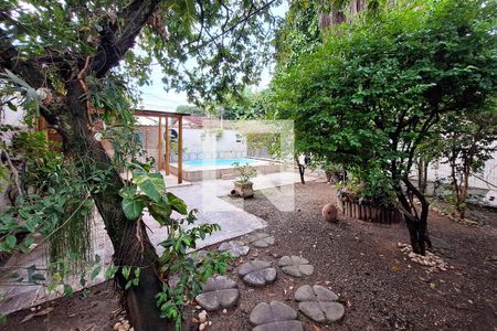 Quintal de casa à venda com 3 quartos, 300m² em Piratininga, Niterói