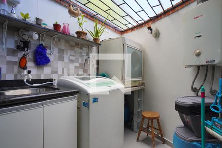 Área de Serviço de casa à venda com 3 quartos, 95m² em Jardim Sabará, Porto Alegre