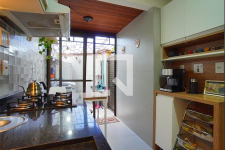 Cozinha de casa à venda com 3 quartos, 95m² em Jardim Sabará, Porto Alegre