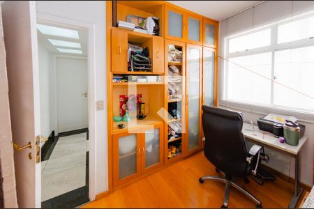 Quarto 1 de apartamento à venda com 2 quartos, 70m² em Buritis, Belo Horizonte
