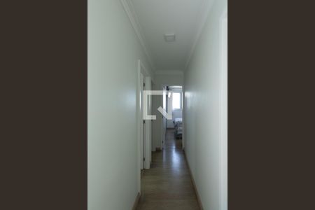 Corredor de apartamento à venda com 3 quartos, 87m² em Vila Paiva, São Paulo