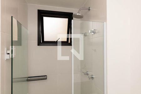 Banheiro de kitnet/studio para alugar com 1 quarto, 33m² em Santa Cecilia, São Paulo