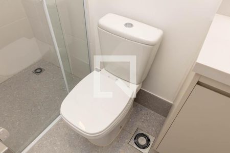 Banheiro de kitnet/studio para alugar com 1 quarto, 29m² em Santa Cecilia, São Paulo