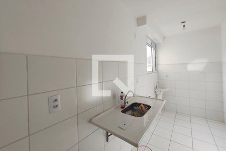 Cozinha de apartamento à venda com 2 quartos, 44m² em Residencial Cosmos, Campinas