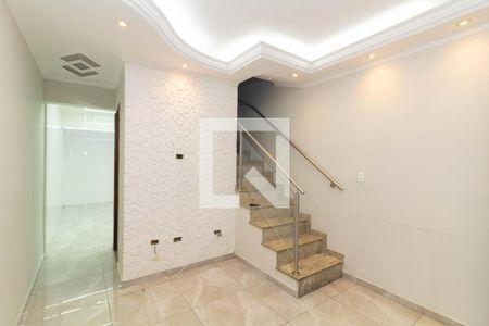 Sala de casa de condomínio para alugar com 2 quartos, 60m² em Limoeiro, São Paulo