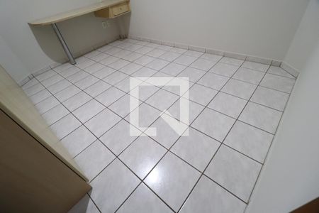 Quarto 1 de apartamento para alugar com 3 quartos, 78m² em Tibery, Uberlândia