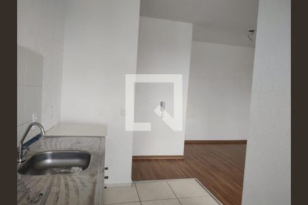 Cozinha de apartamento à venda com 2 quartos, 51m² em Jardim Guanabara, Belo Horizonte