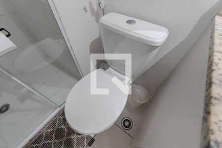Banheiro de kitnet/studio para alugar com 1 quarto, 40m² em Bela Vista, São Paulo