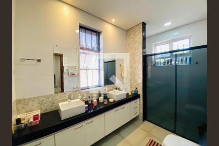 Banheiro Social de casa à venda com 2 quartos, 1790m² em Recanto do Poeta I, Lagoa Santa