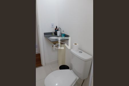 Banheiro de apartamento à venda com 2 quartos, 53m² em Quitaúna, Osasco