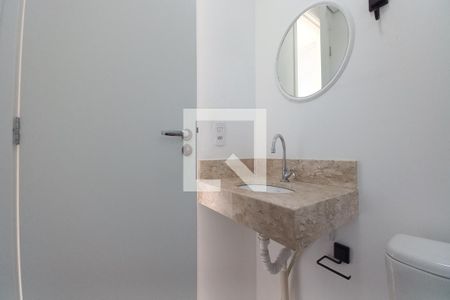 Banheiro de apartamento à venda com 2 quartos, 43m² em Jardim Garcia, Campinas