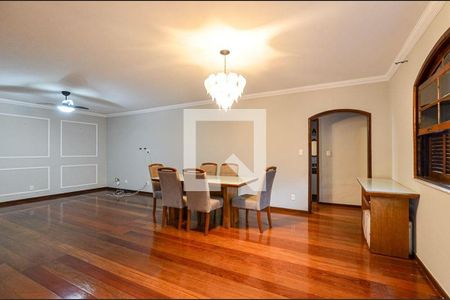 Casa à venda com 3 quartos, 290m² em Fonseca, Niterói