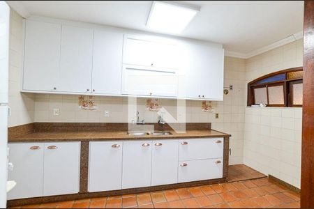 Casa à venda com 3 quartos, 290m² em Fonseca, Niterói