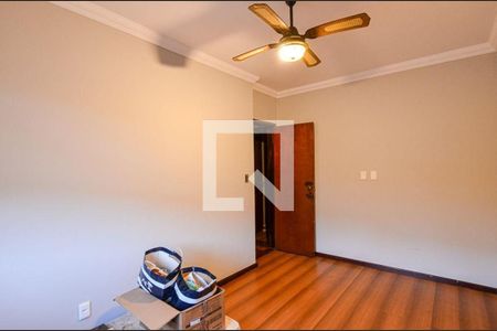 Casa à venda com 3 quartos, 290m² em Fonseca, Niterói