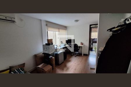 Casa à venda com 4 quartos, 360m² em Vila Progresso, Niterói