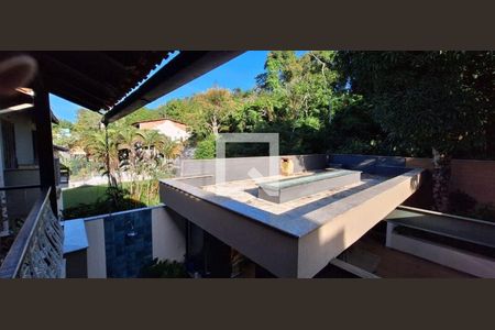 Casa à venda com 4 quartos, 360m² em Vila Progresso, Niterói