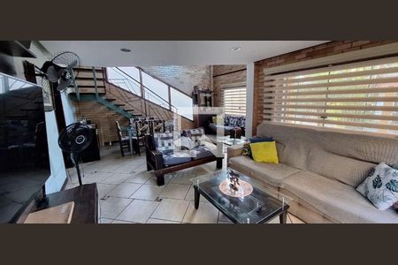 Casa à venda com 4 quartos, 360m² em Vila Progresso, Niterói