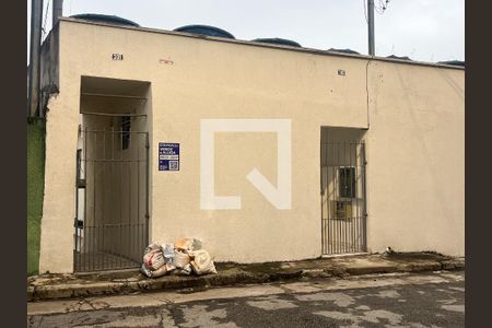 Fachada de casa para alugar com 1 quarto, 70m² em Vila Zulmira, São Paulo