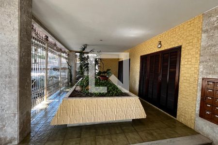 Hall de entrada de apartamento à venda com 3 quartos, 168m² em Ilha do Governador, Rio de Janeiro
