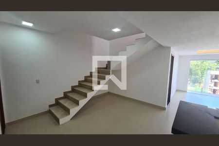 Casa à venda com 3 quartos, 139m² em Piratininga, Niterói