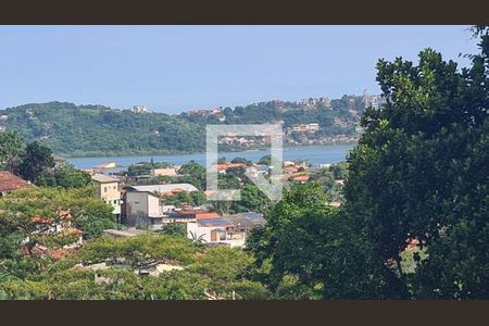 Casa à venda com 3 quartos, 139m² em Piratininga, Niterói