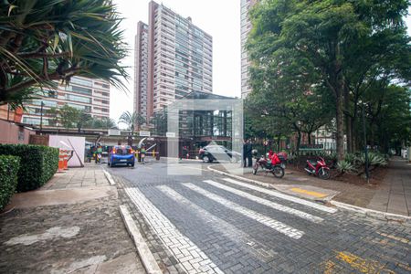Vista da Rua de apartamento à venda com 3 quartos, 210m² em Vila Cruzeiro, São Paulo