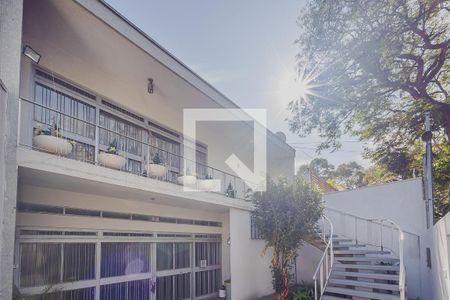Fachada de casa à venda com 3 quartos, 354m² em Boaçava, São Paulo