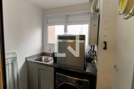 Área de Serviço de apartamento para alugar com 2 quartos, 71m² em Jardim Fonte do Morumbi, São Paulo