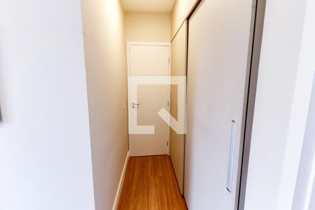 Suíte - armários de apartamento para alugar com 2 quartos, 71m² em Jardim Fonte do Morumbi, São Paulo
