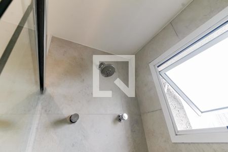 Banheiro da Suíte - chuveiro de apartamento para alugar com 2 quartos, 71m² em Jardim Fonte do Morumbi, São Paulo