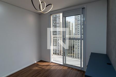 Sala de apartamento para alugar com 2 quartos, 35m² em Parque Industrial Tomas Edson, São Paulo