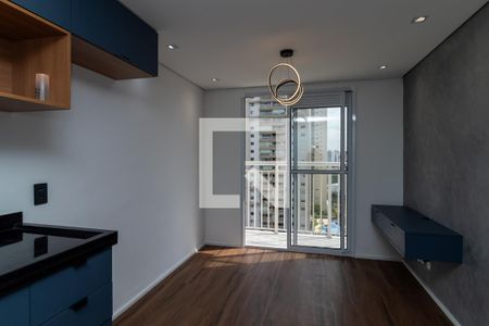 Sala de apartamento para alugar com 2 quartos, 35m² em Parque Industrial Tomas Edson, São Paulo