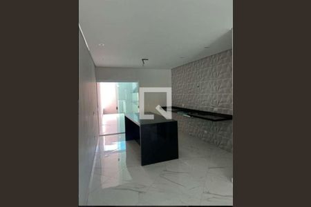 Casa à venda com 3 quartos, 200m² em Vila Carrão, São Paulo