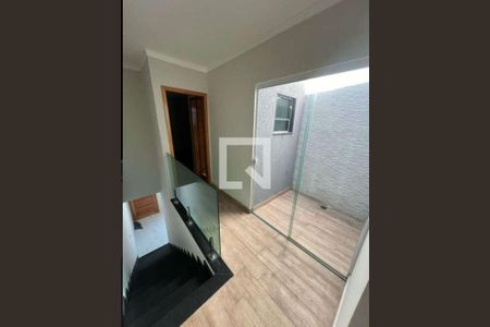 Casa à venda com 3 quartos, 200m² em Vila Carrão, São Paulo