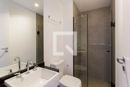 Banheiro de kitnet/studio à venda com 1 quarto, 24m² em Indianópolis, São Paulo