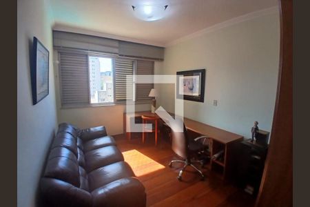 Apartamento à venda com 4 quartos, 215m² em Funcionários, Belo Horizonte