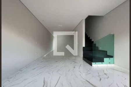 Casa para alugar com 2 quartos, 219m² em Vila Carrão, São Paulo