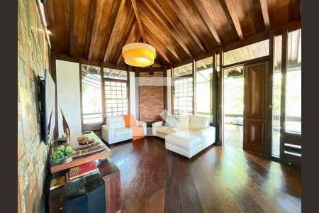 Casa à venda com 3 quartos, 209m² em Maceio, Niterói